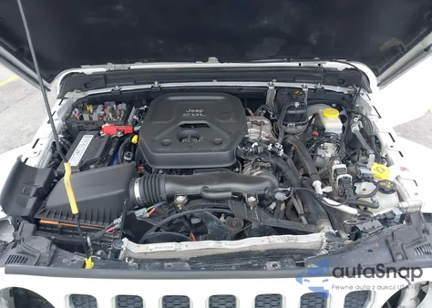 2019 Jeep Wrangler Unlimited Sahara 4X4 from USA, damaged, VIN 1C4HJXEN0KW623325